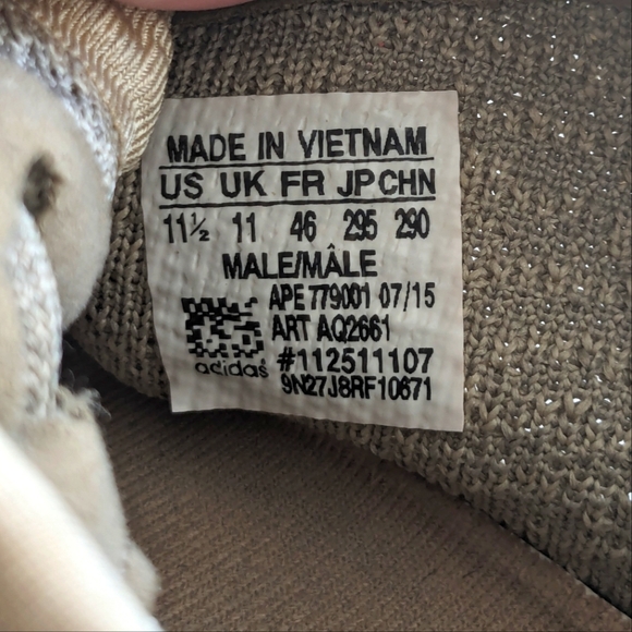 ADIDAS YZY Boost Sneakers - Picture 8 of 16